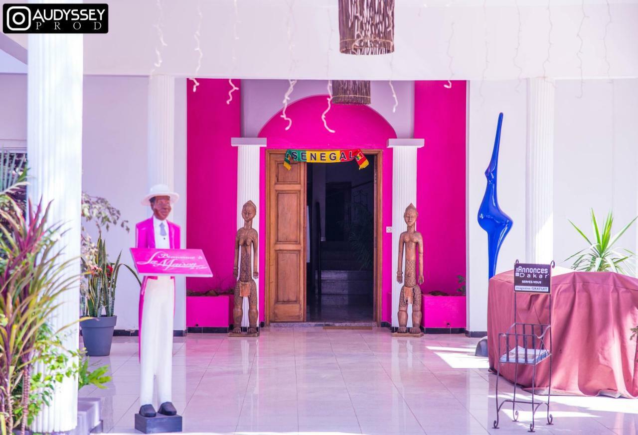 La Maison De Celine Dakar Exterior photo